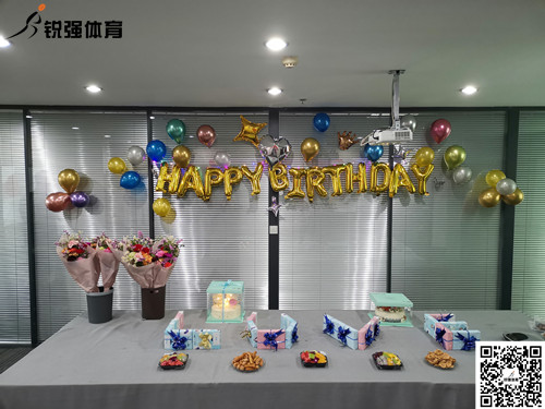 熊猫体育官网体育为在第一季度过生日的员工送上生日祝福